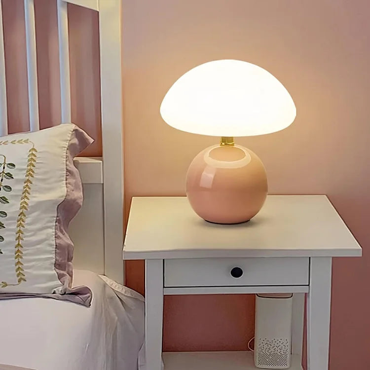 Calvryn Lamp With Cream Mushroom Accent In Classic Vintage Bauhaus Flair For Living Areas
