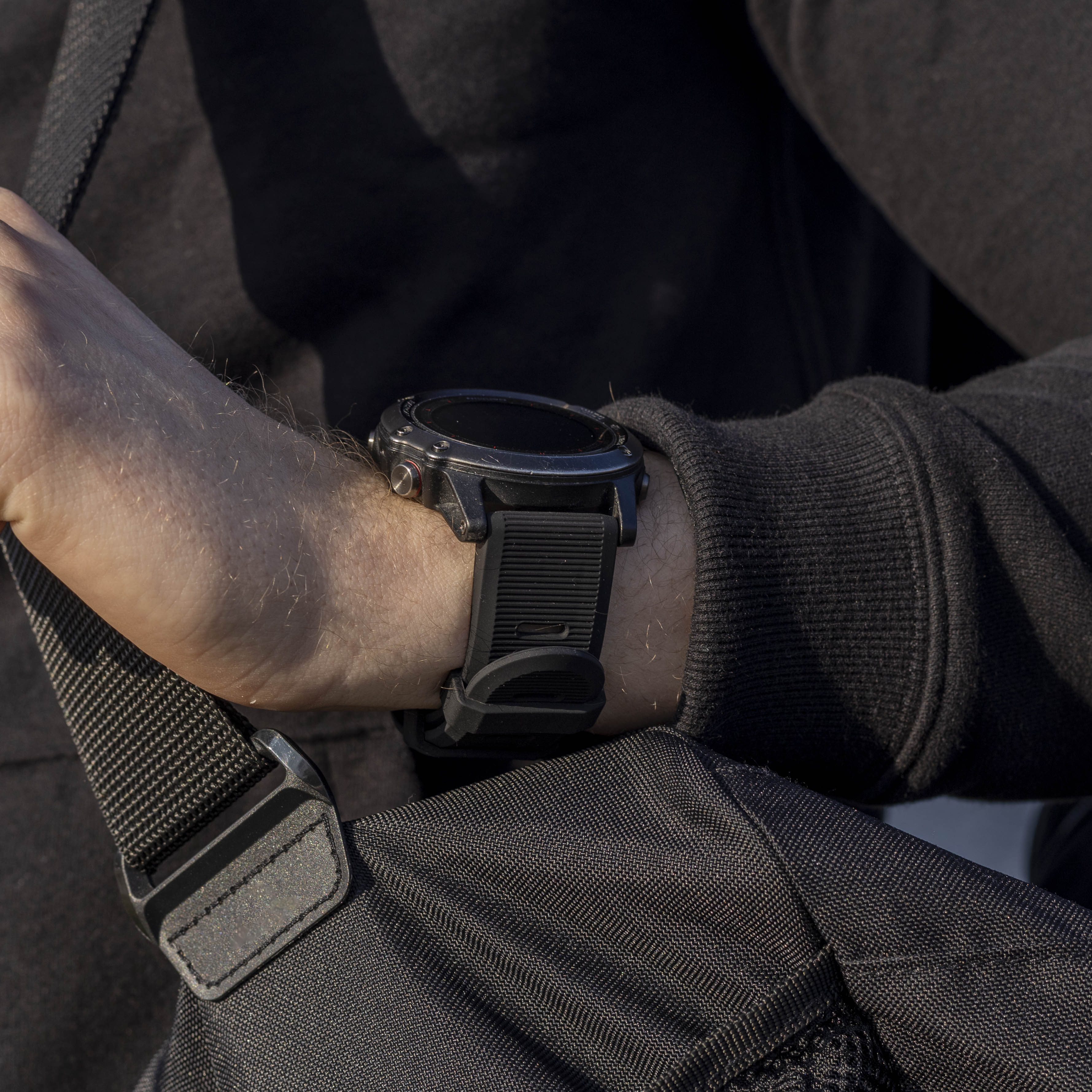 Λουράκι ρολογιού Garmin Fenix 7 από μαύρη σιλικόνη