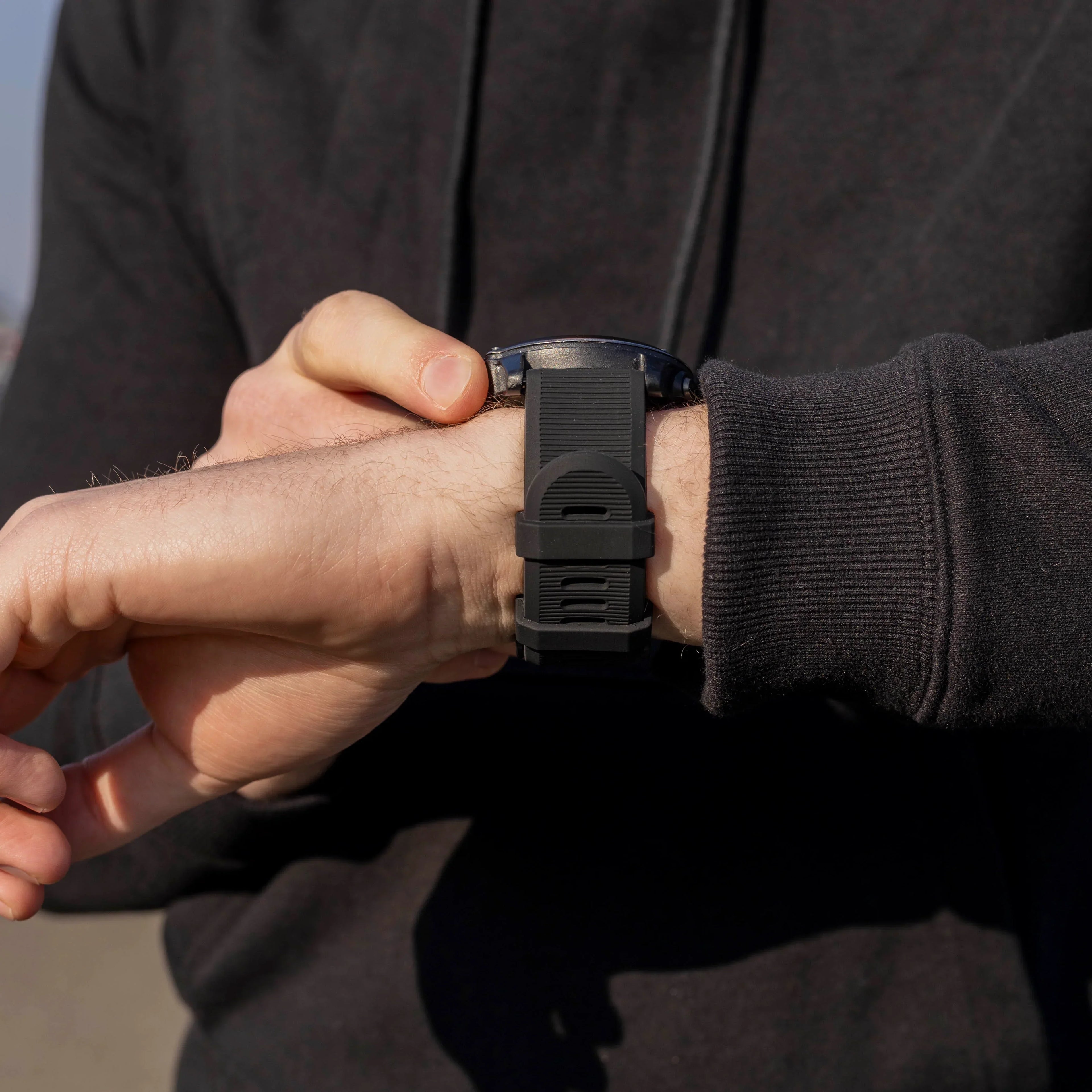 Λουράκι ρολογιού Garmin Fenix 7 από μαύρη σιλικόνη