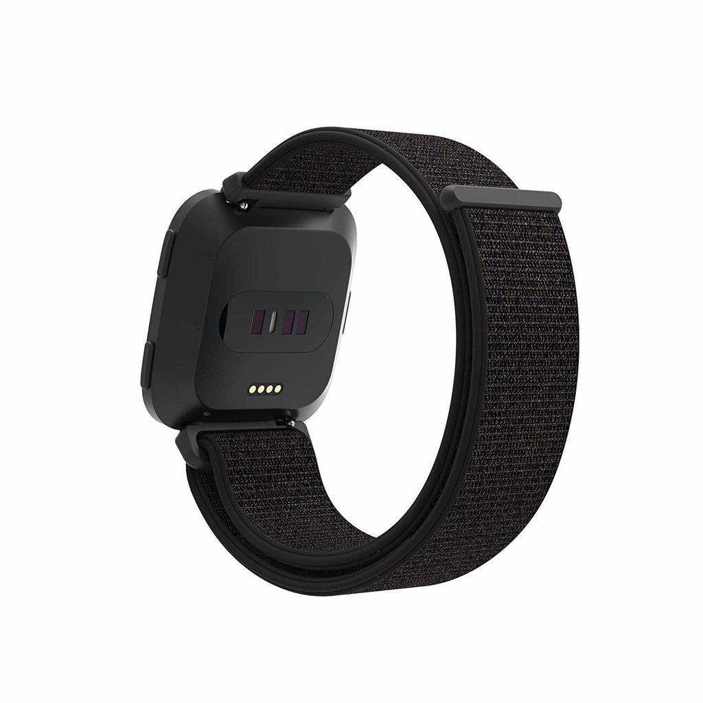 Schwarzes gewebtes Nylon-Ersatzarmband für Fitbit Versa und Versa 2