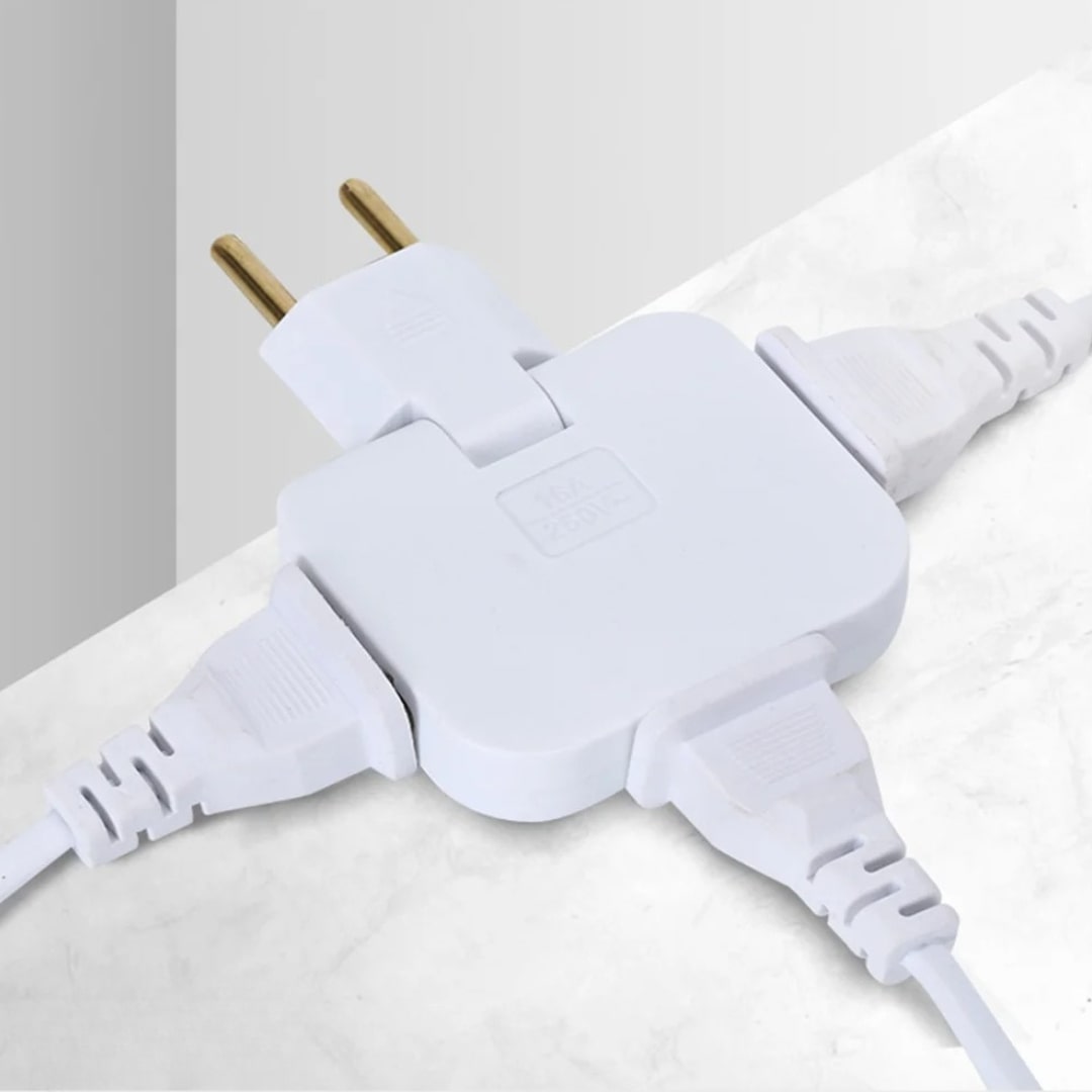 FlexiPlug roterende flad stikadapter med tre udtag — 180° justerbart hoved, ultratyndt design