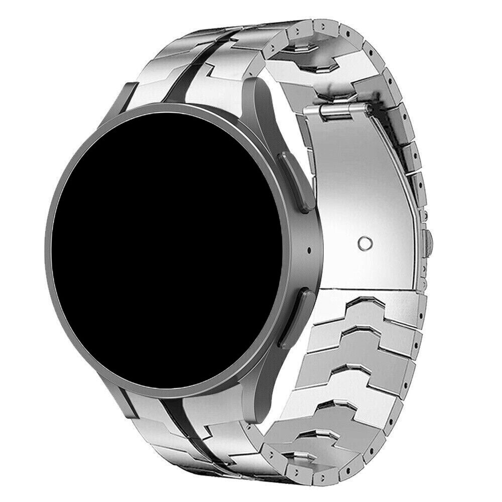 سوار ساعة فولاذي لـ Samsung Galaxy Watch 6 Classic مقاس 47 مم — تشطيب فضي وأسود، إبزيم قابل للطي