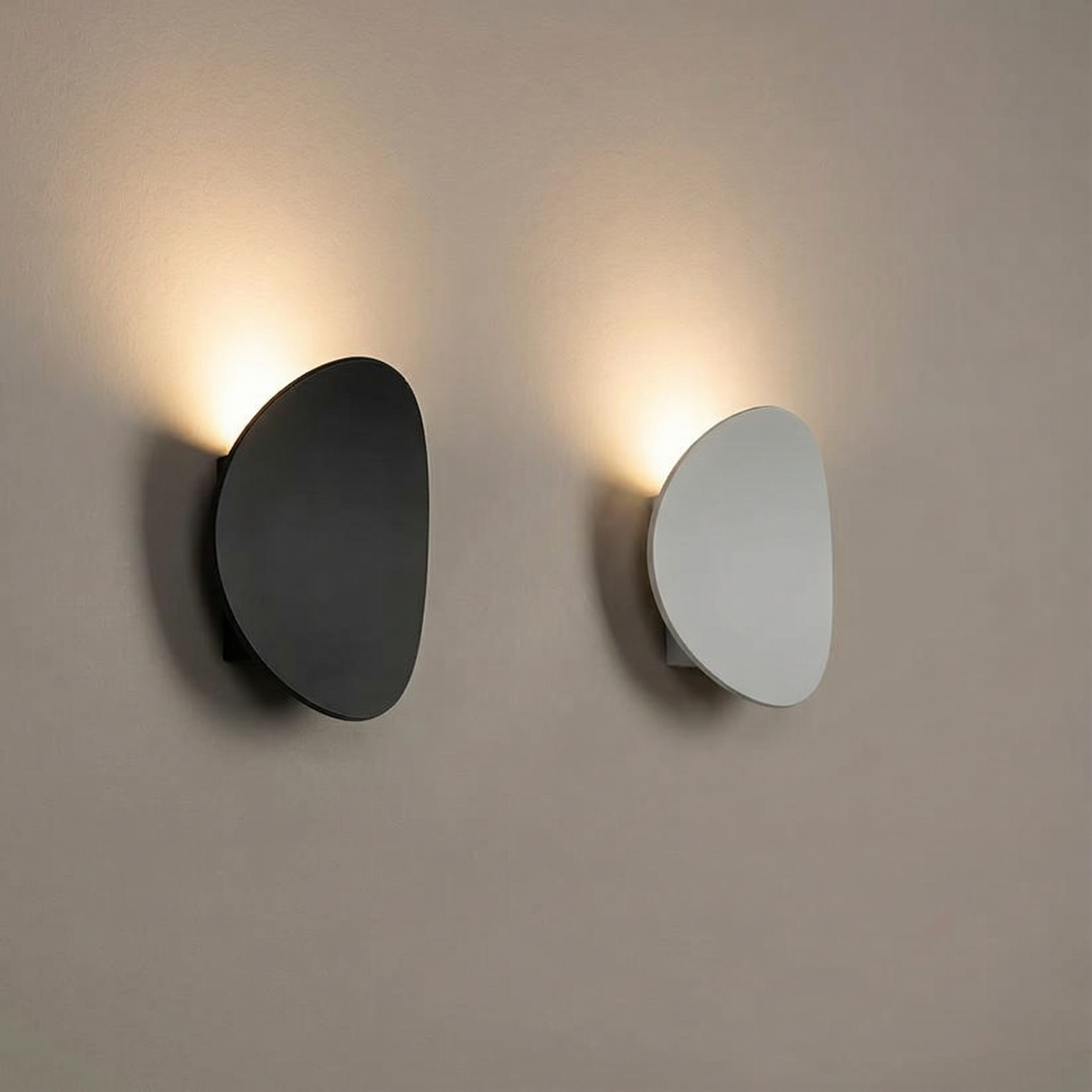 Modern Aluminum Wall Sconce With Slim LED Lighting To Elevate Home Decor And Ambiance