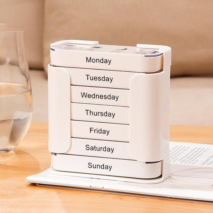 7-Tage Pillenbox mit Tageslabels -    Zorenza
