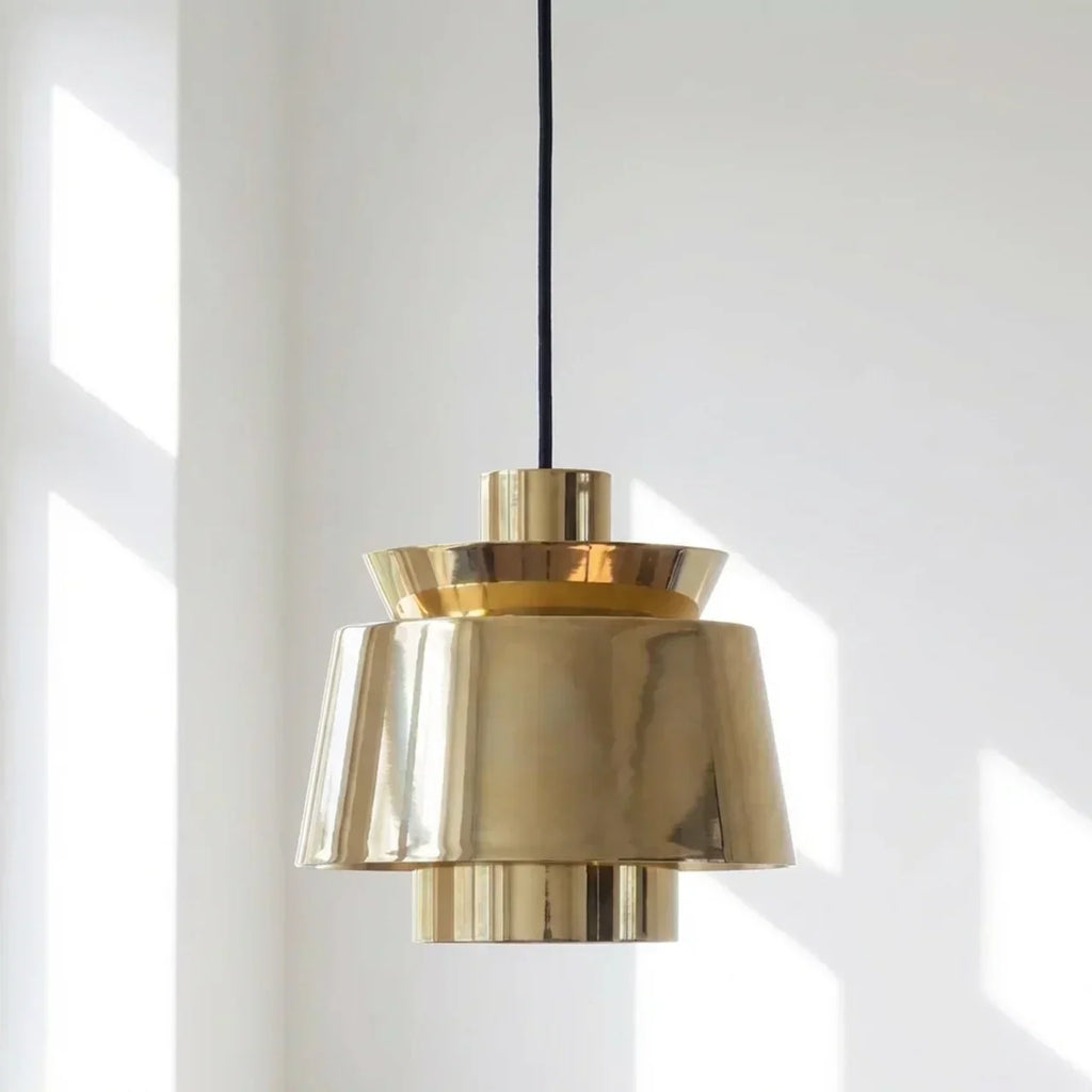 Nordic Cone Pendant Light For Minimalist Living Rooms In Modern Interiors And Focused Downlighting