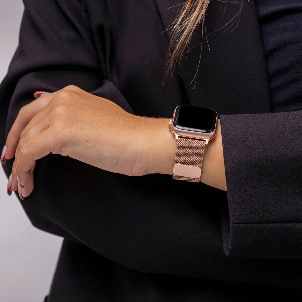 רצועה מילאנזית ורודה־ורדרדה לשעון Apple Watch — סגירה מאובטחת באבזם