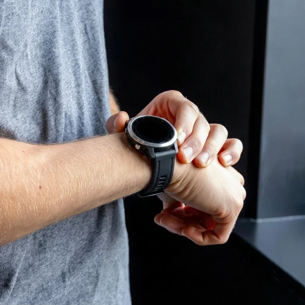 Garmin Fenix 5S- ja 6S-kellon ranneke — musta silikoni