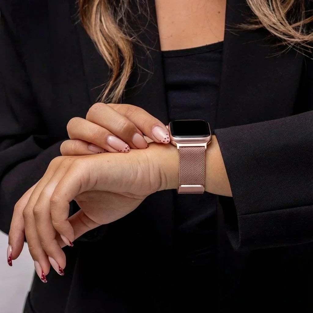 רצועה מילאנזית ורודה־ורדרדה לשעון Apple Watch — סגירה מאובטחת באבזם