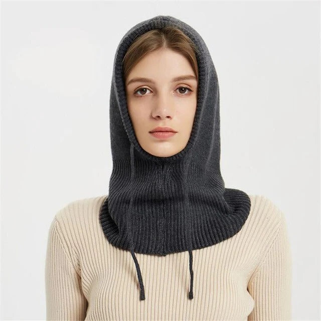 Kashmirstrikket vinterhue med hætte – varm og elegant | Ka-mostore