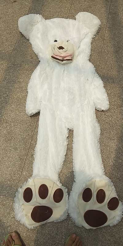 Giant Plush Teddy Bear – HugHero | Ka-mostore