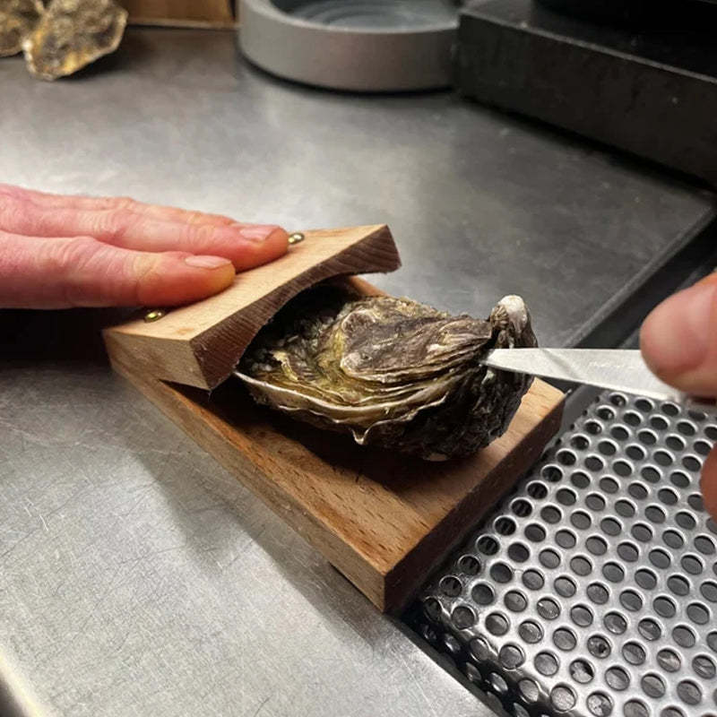 Premium wood handle oyster shell opener clamp | Ka-mostore