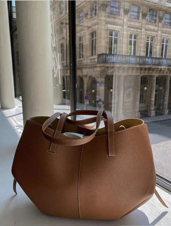 Voss – Vintage leather shoulder bag for women | Spacious, elegant and timeless design | Ka-mostore