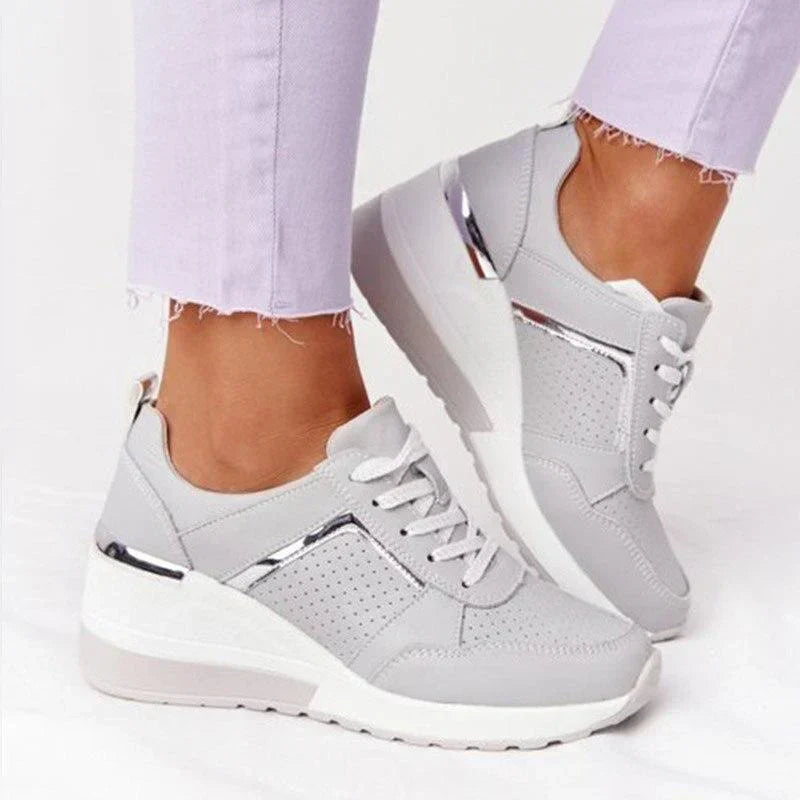 Snygga platåsneakers med kilklack för komfort hela dagen | Ka-mostore