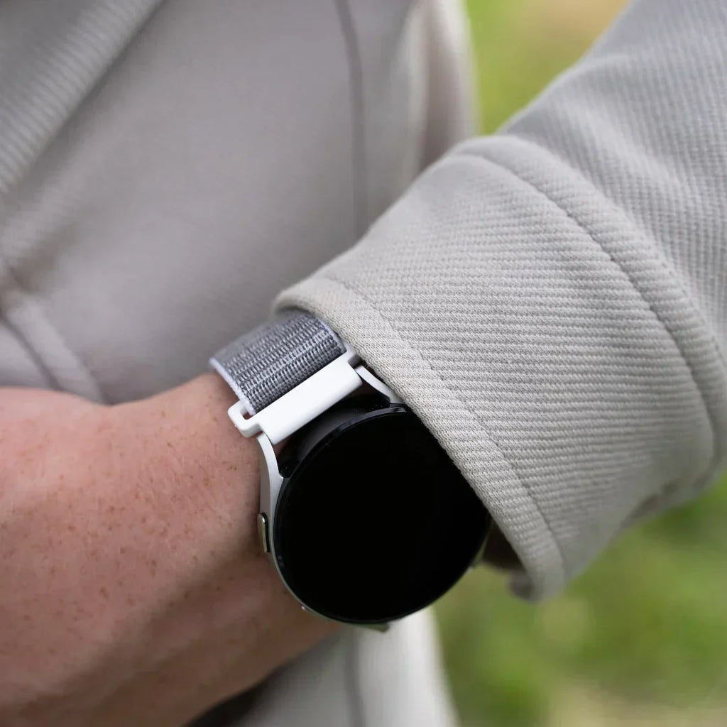 Bracelet de remplacement gris en nylon avec fermeture auto-agrippante pour montre Garmin Venu 2s
