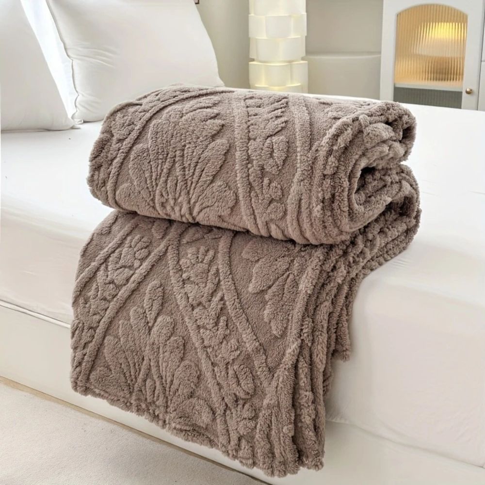 Paris Weave Jacquard Fleece Throw | Ka-mostore