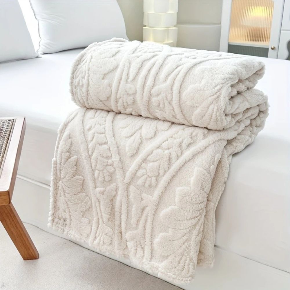 Paris Weave Jacquard Fleece Throw | Ka-mostore