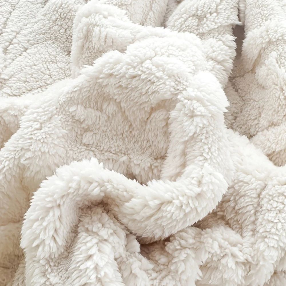 Paris Weave Jacquard Fleece Throw | Ka-mostore