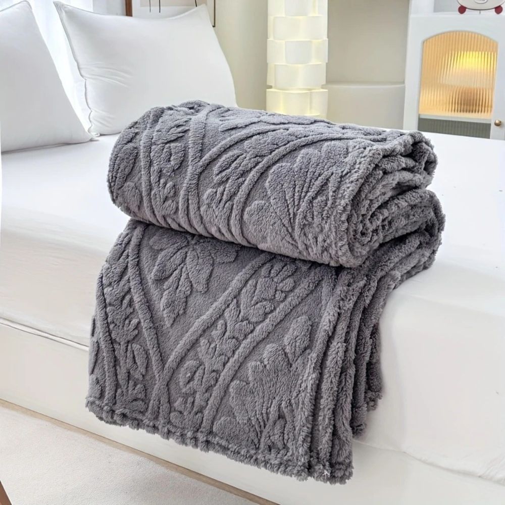 Paris Weave Jacquard Fleece Throw | Ka-mostore