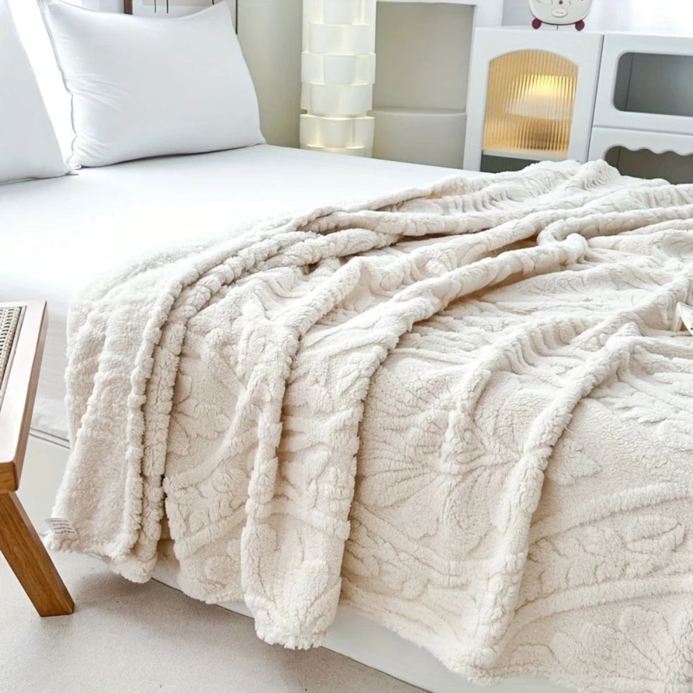 Paris Weave Jacquard Fleece Throw | Ka-mostore