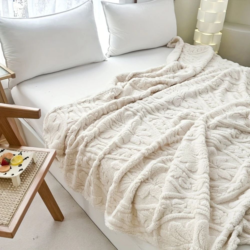 Paris Weave Jacquard Fleece Throw | Ka-mostore