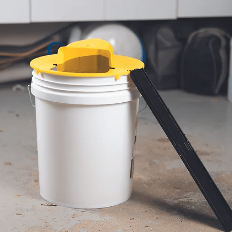 Reusable Bucket Lock Rodent Trap | Ka-mostore