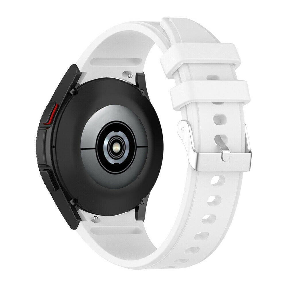 Samsung Galaxy Watch 4 40 mm:n valkoinen silikoniranneke — pikakiinnitystapit, täydellinen istuvuus