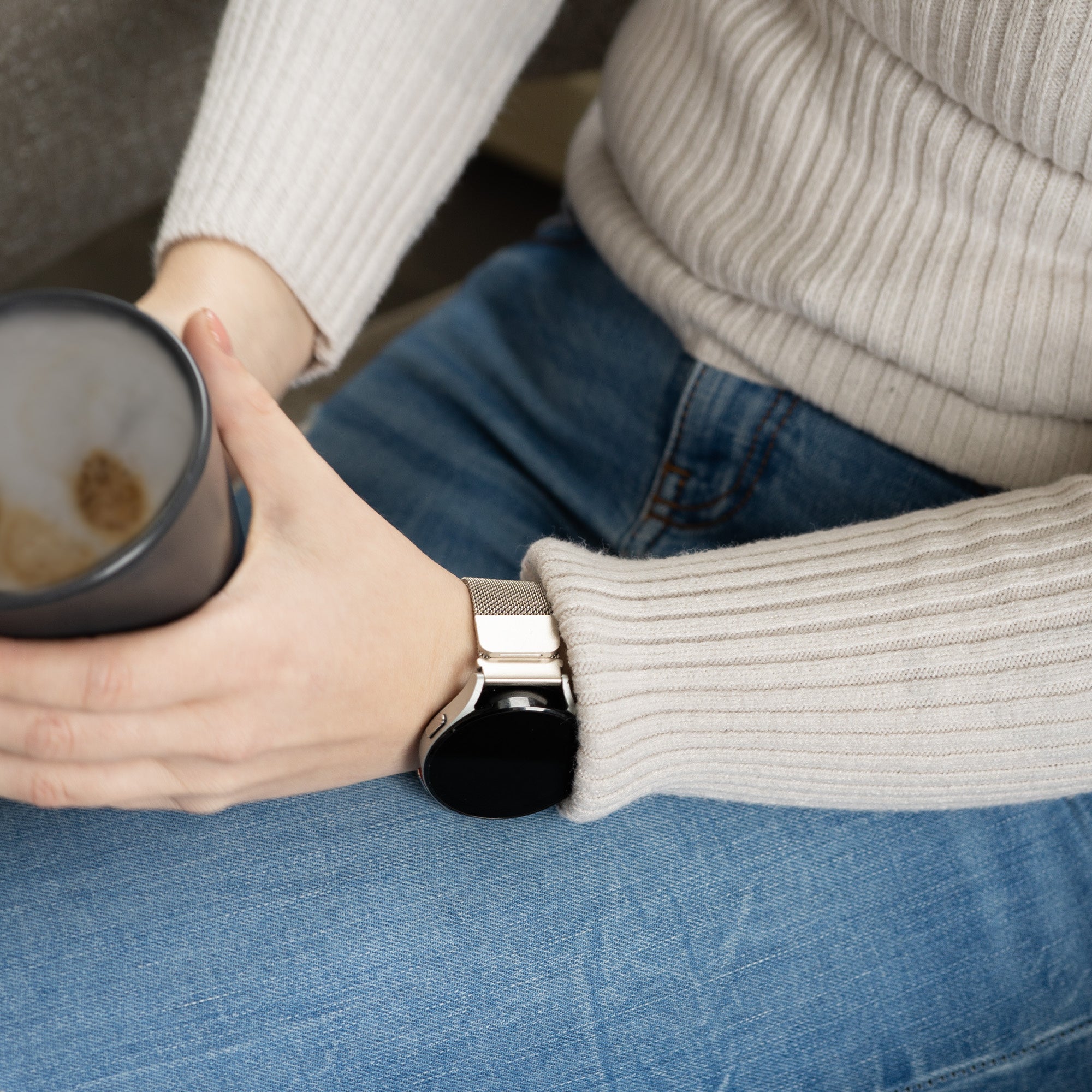 Řemínek Milanese pro Samsung Galaxy Watch 4 — 40mm síťovaný řemínek Starlight