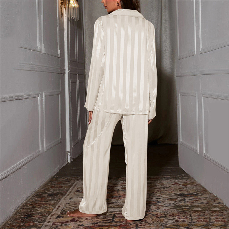 Pigiama di raso da donna Seidenkuss — Abbigliamento da notte leggero effetto seta