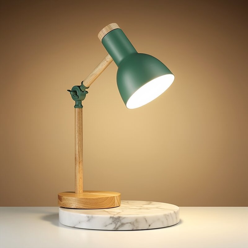 מנורת שולחן מעץ של HolzLicht — ראש מתכוונן, עיצוב צבעוני ובסיס יציב