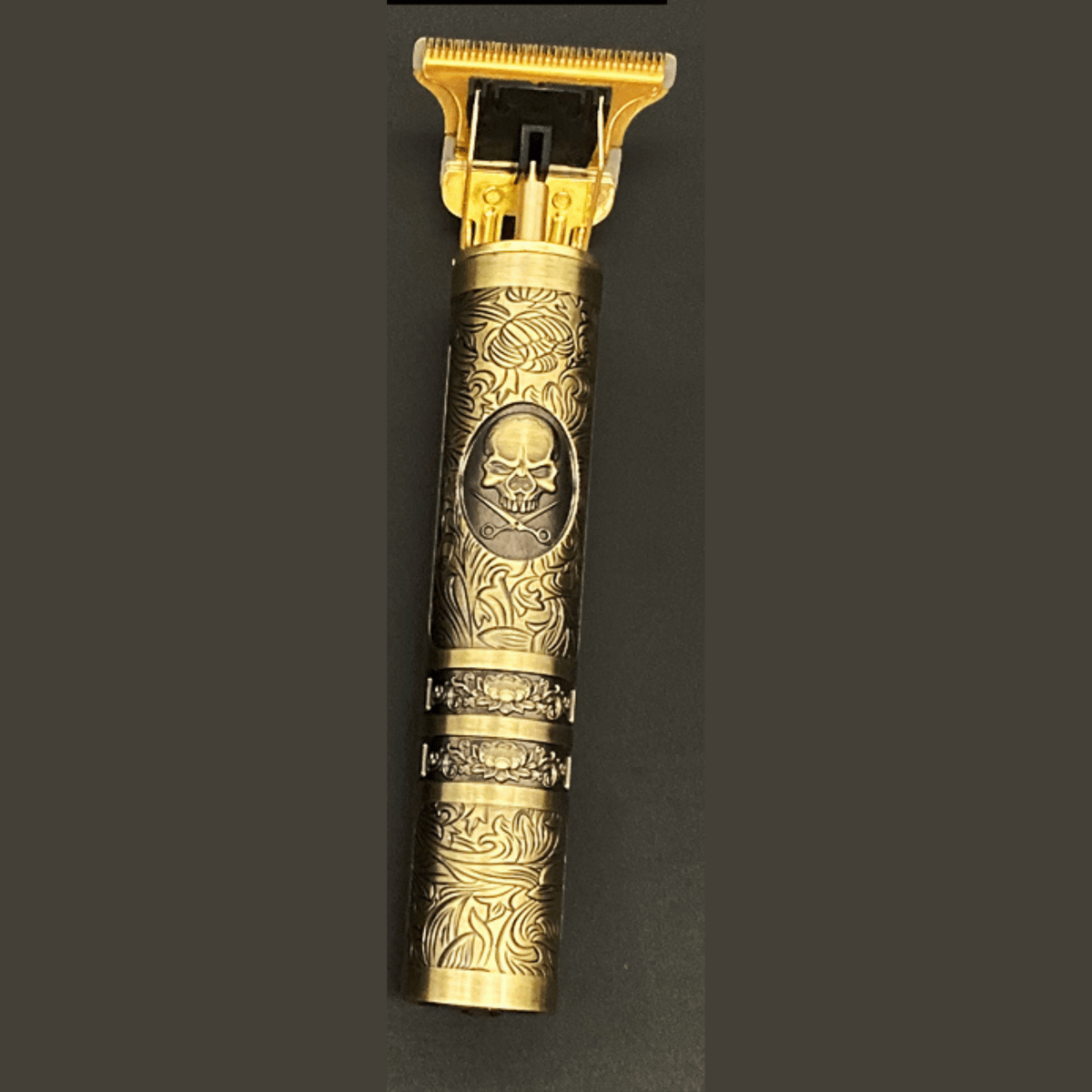 SKULLTRIM – Vintage beard trimmer with battery and precise cut for beard and hair | Ka-mostore