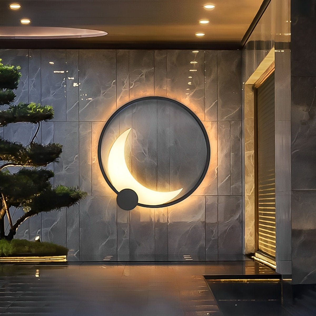 Solar Crescent Moon Outdoor Wall Light In Black Stainless Steel IP65 Garden Lamp