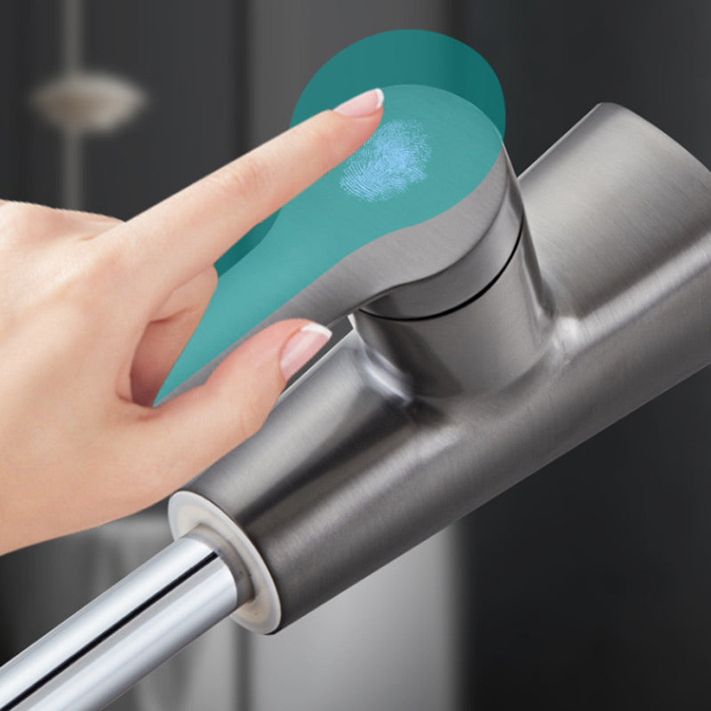 360-Degree Rotatable Basin Faucet With Pull-Out Sprayer Chrome Black