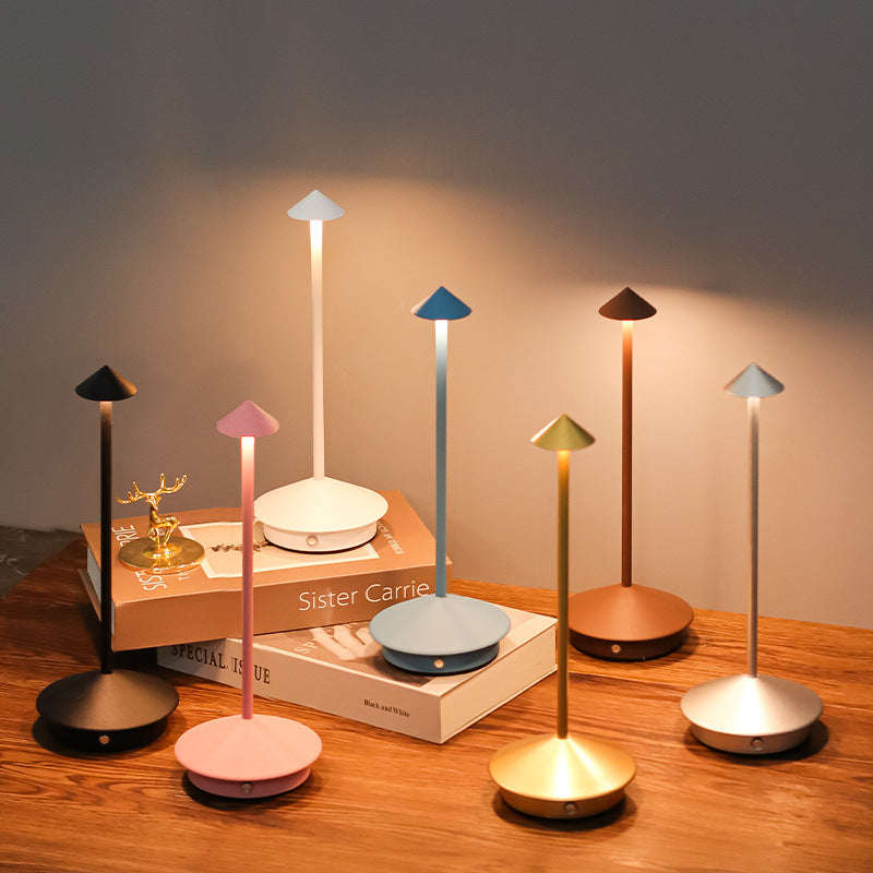 Lampada da tavolo senza fili Lunelle — Luce calda a batteria con controllo touch