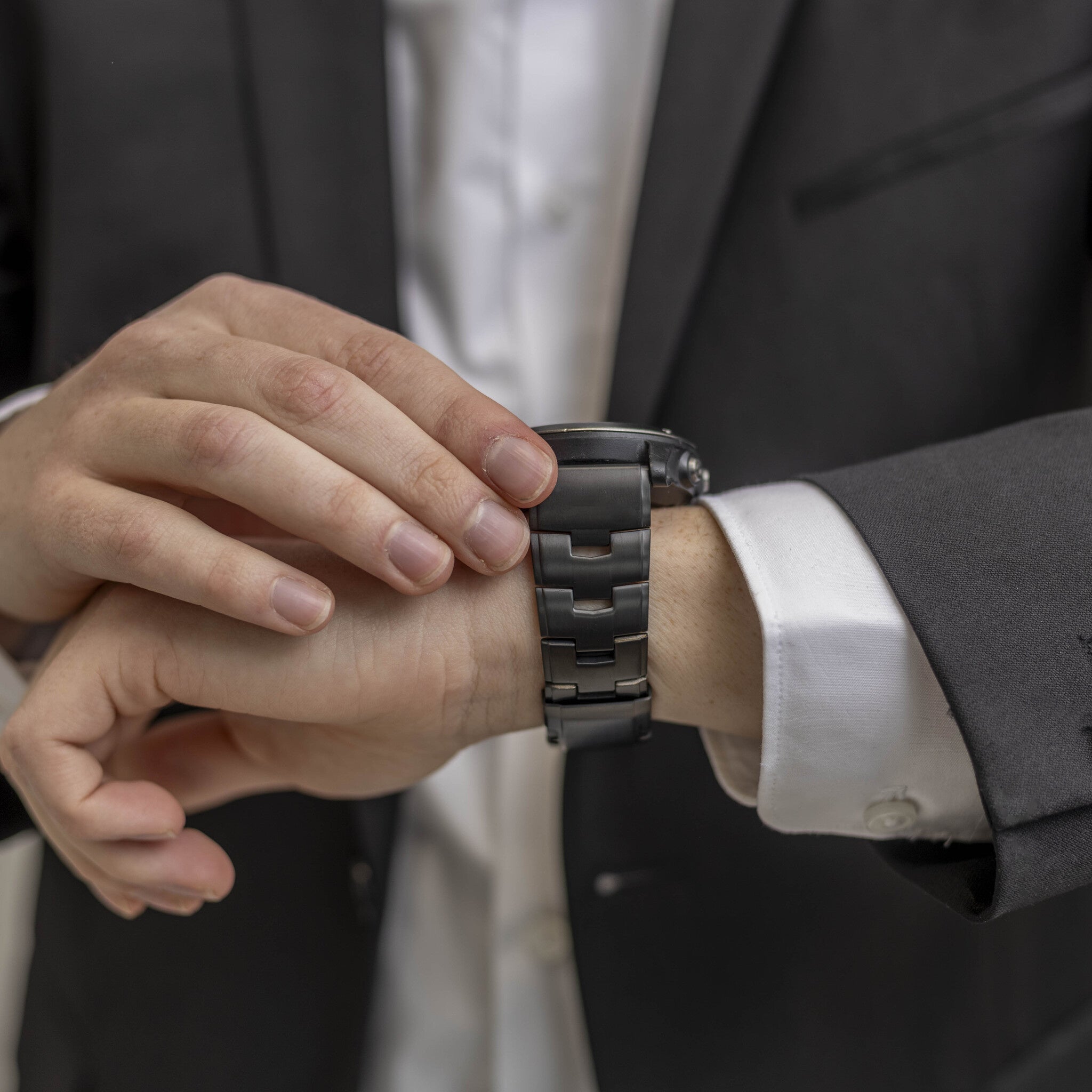 Sort titaniumurrem til Garmin Fenix 5 Plus og Fenix 6 Pro