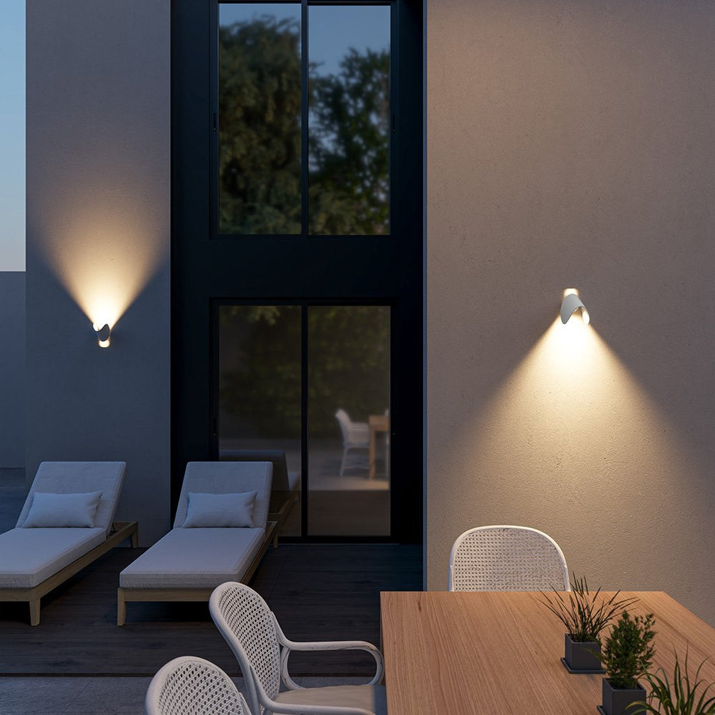 مصباح حائط LED داخلي للأعلى والأسفل من الألمنيوم باللون الأسود أو الأبيض G4