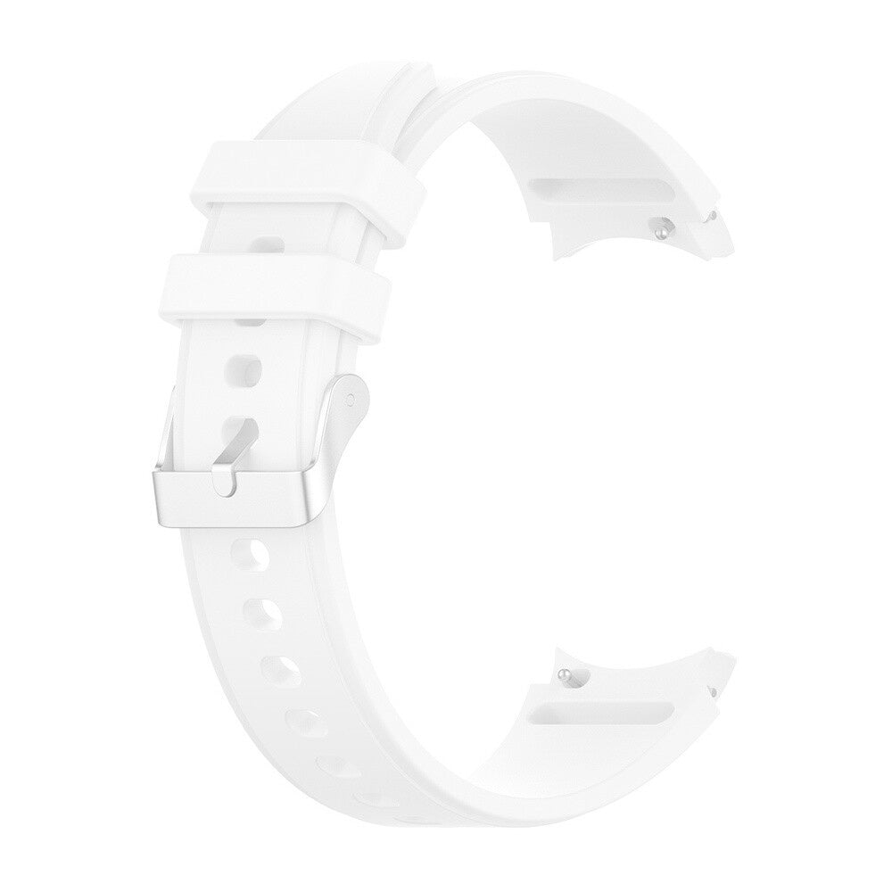 Samsung Galaxy Watch 4 40 mm:n valkoinen silikoniranneke — pikakiinnitystapit, täydellinen istuvuus