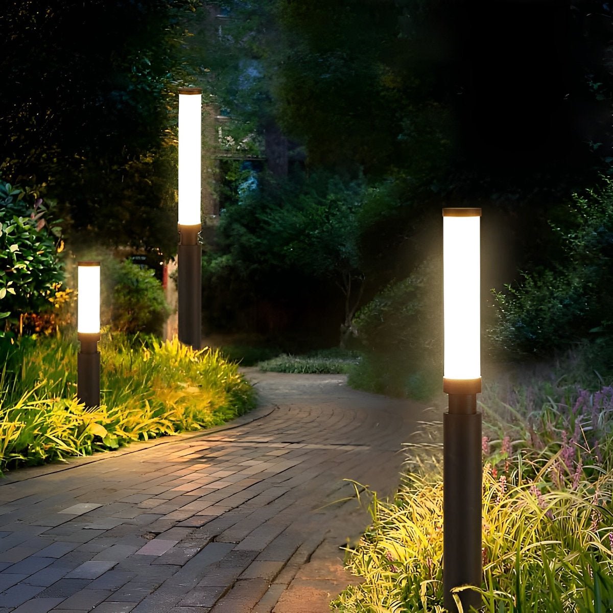 Black Aluminum Post Lamp 6W IP55 Outdoor Pathway Light For Driveway And Courtyard